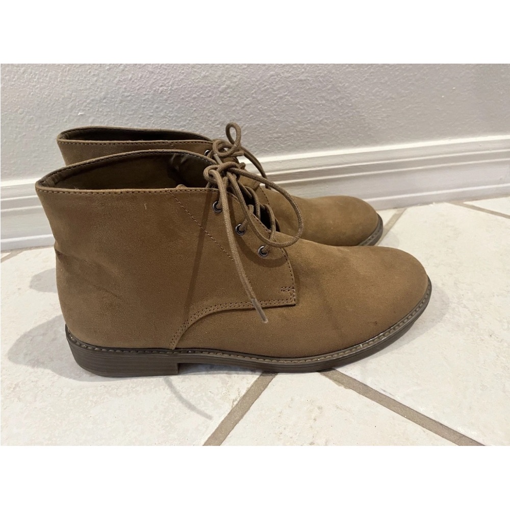Old Navy Men’s Boots Size 10